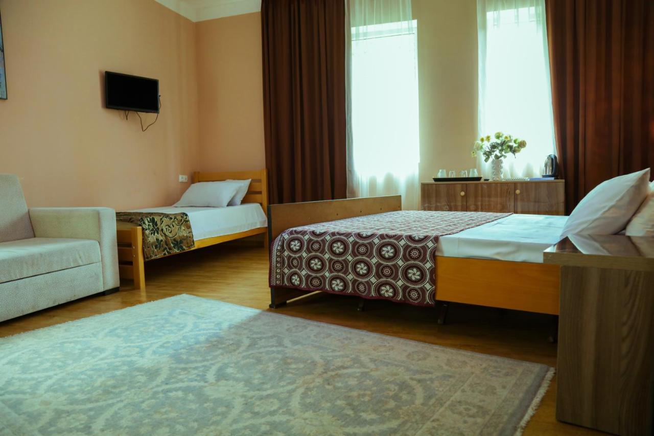 Guest House Borjomi Eksteriør bilde