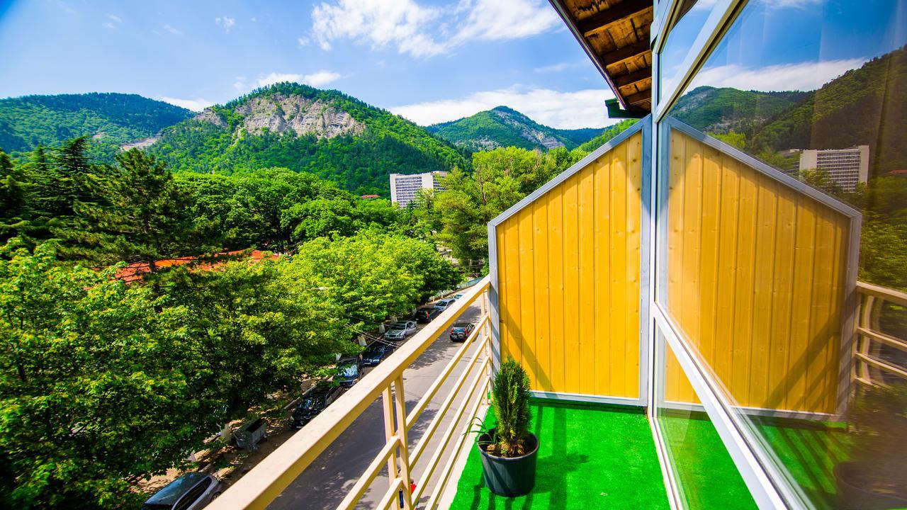 Guest House Borjomi Eksteriør bilde